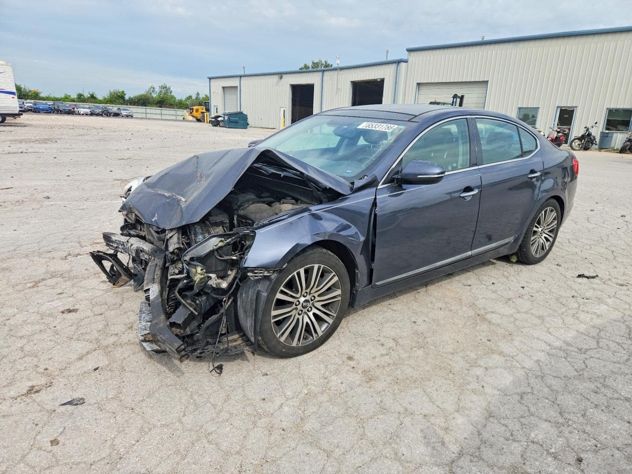 KIA CADENZA