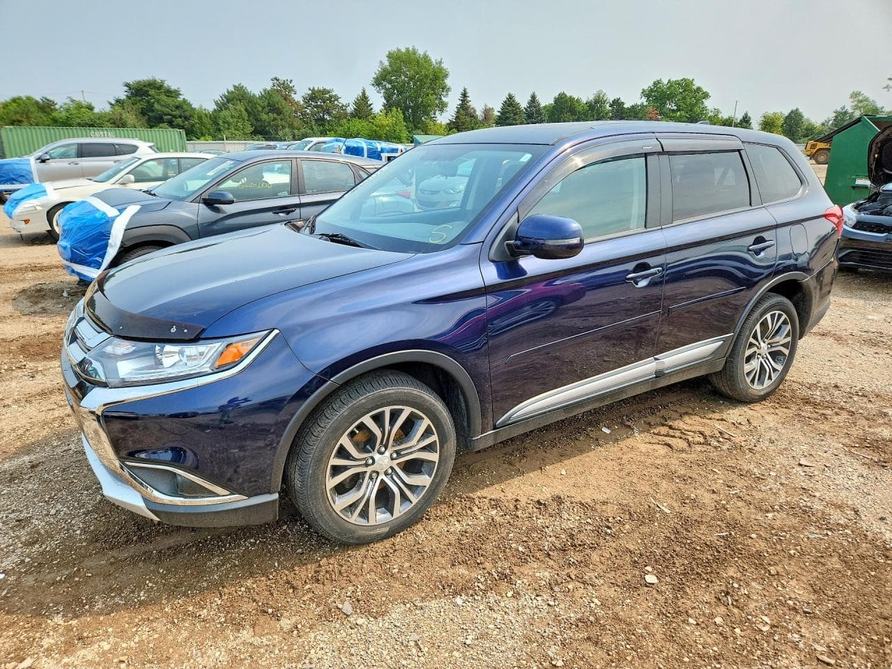 MITSUBISHI OUTLANDER