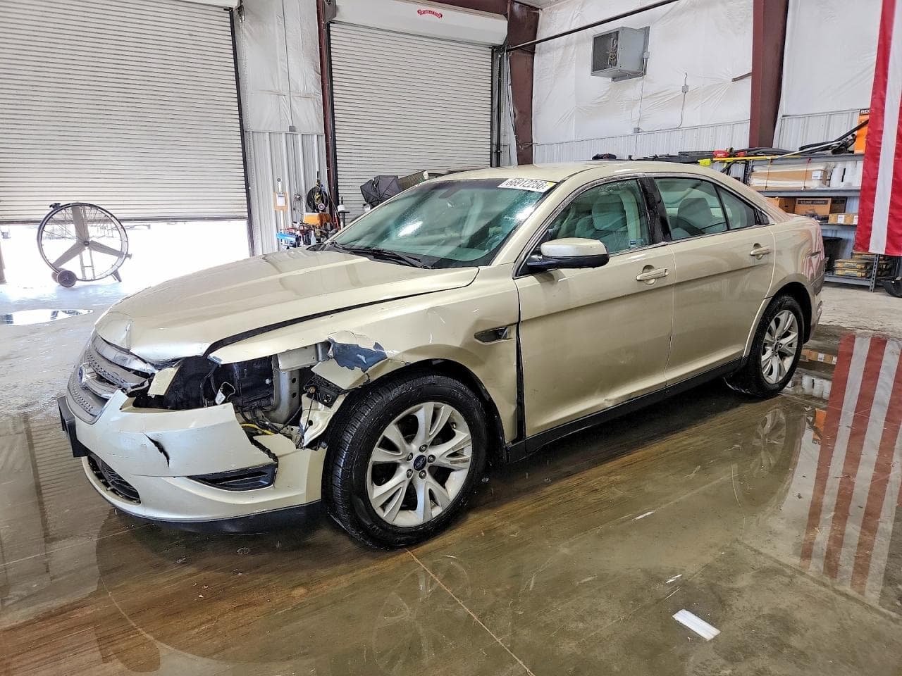 FORD TAURUS