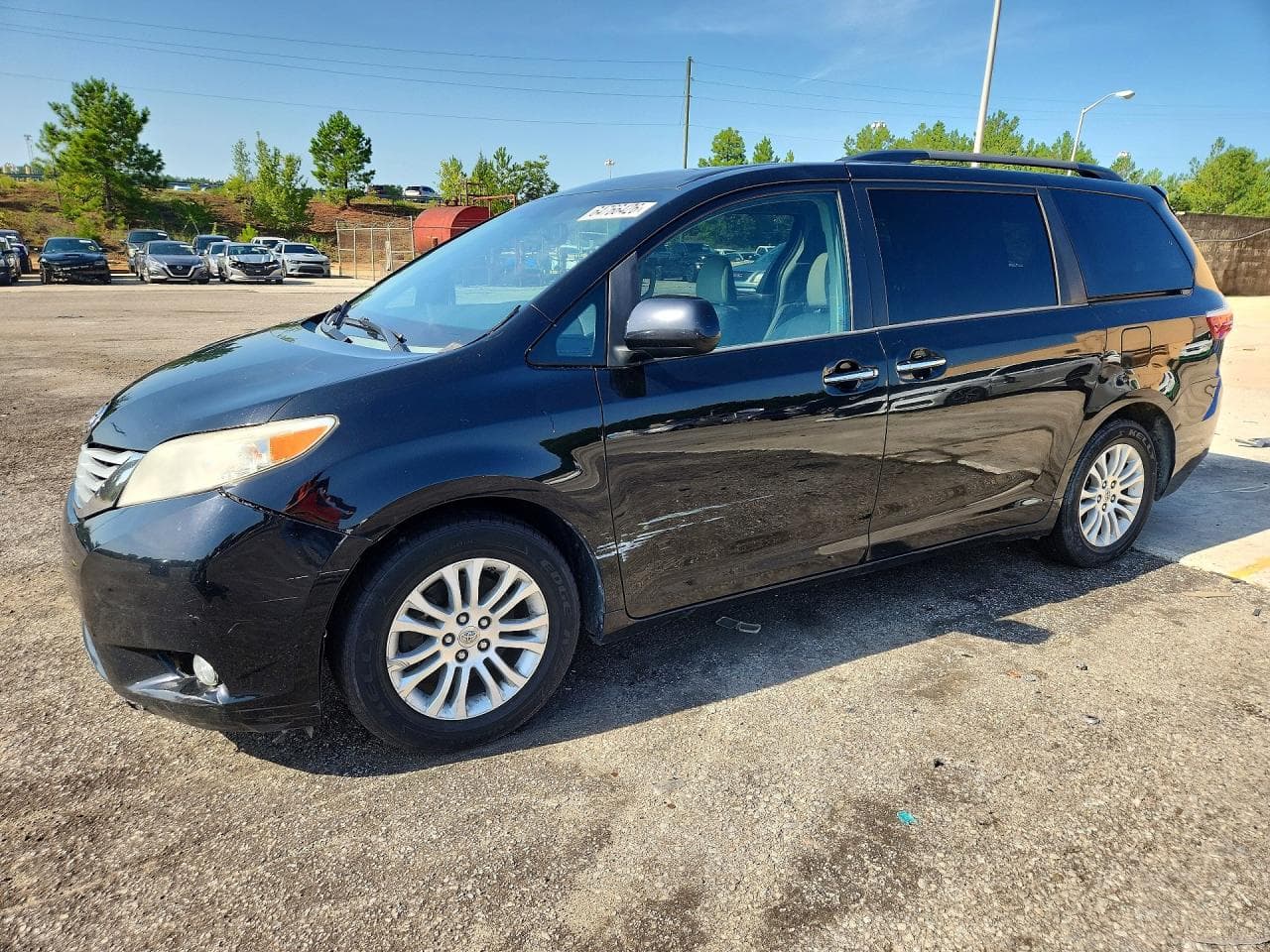 TOYOTA SIENNA
