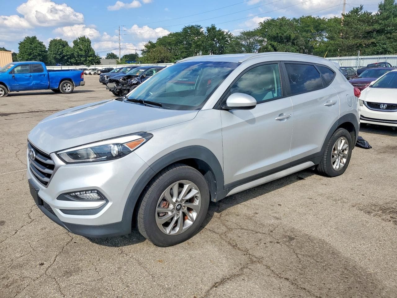 HYUNDAI TUCSON