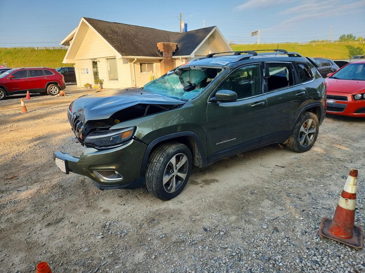 JEEP CHEROKEE