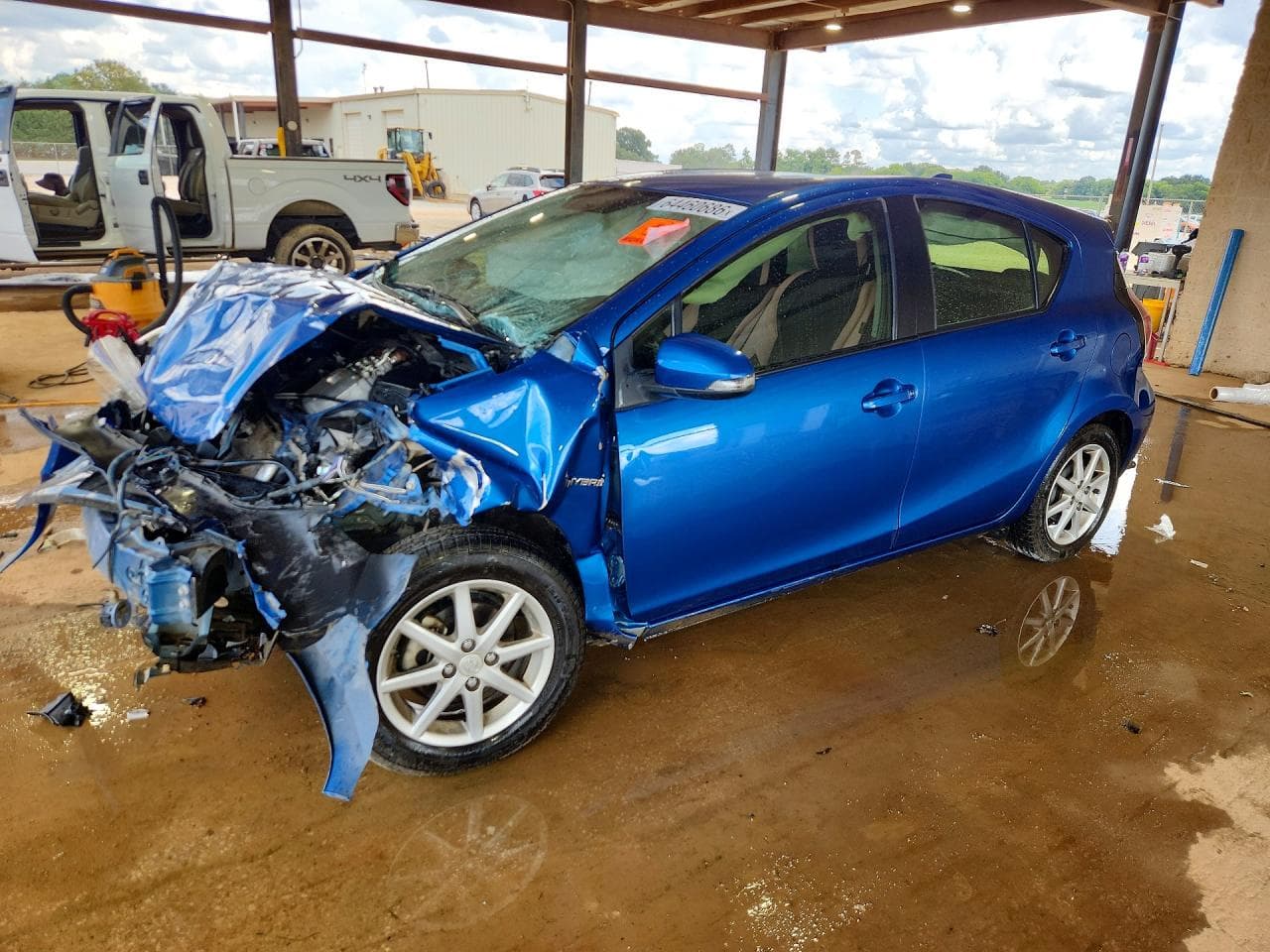 TOYOTA PRIUS C