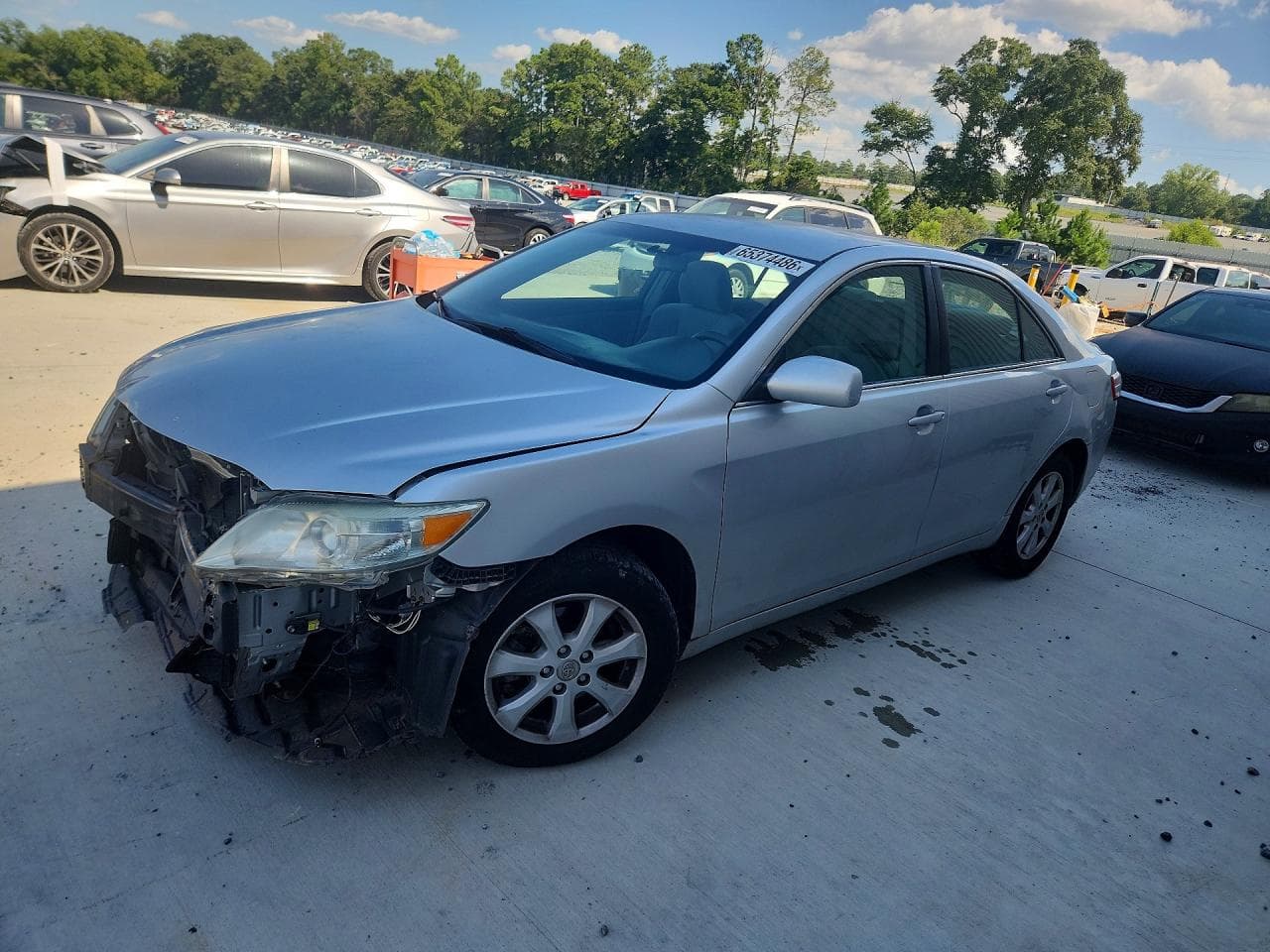 TOYOTA CAMRY