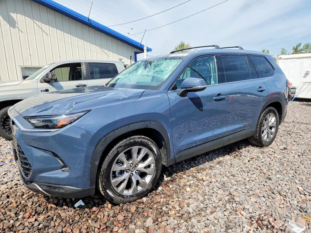 TOYOTA GRAND HIGHLANDER