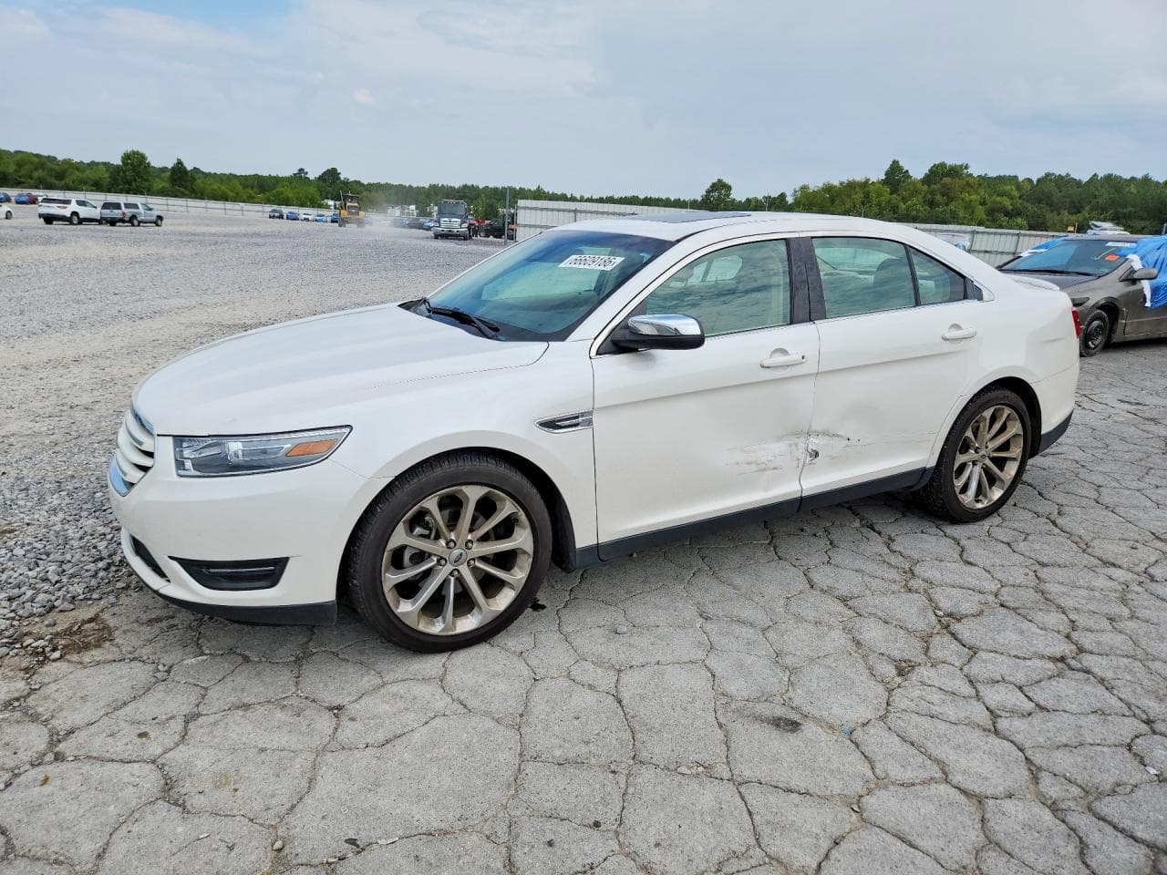 FORD TAURUS