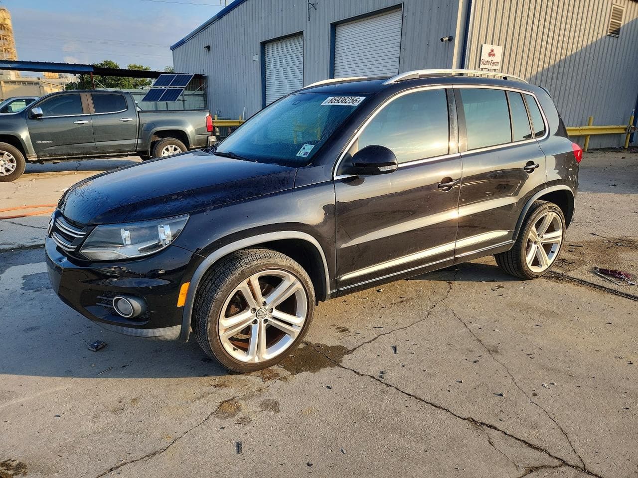 VOLKSWAGEN TIGUAN