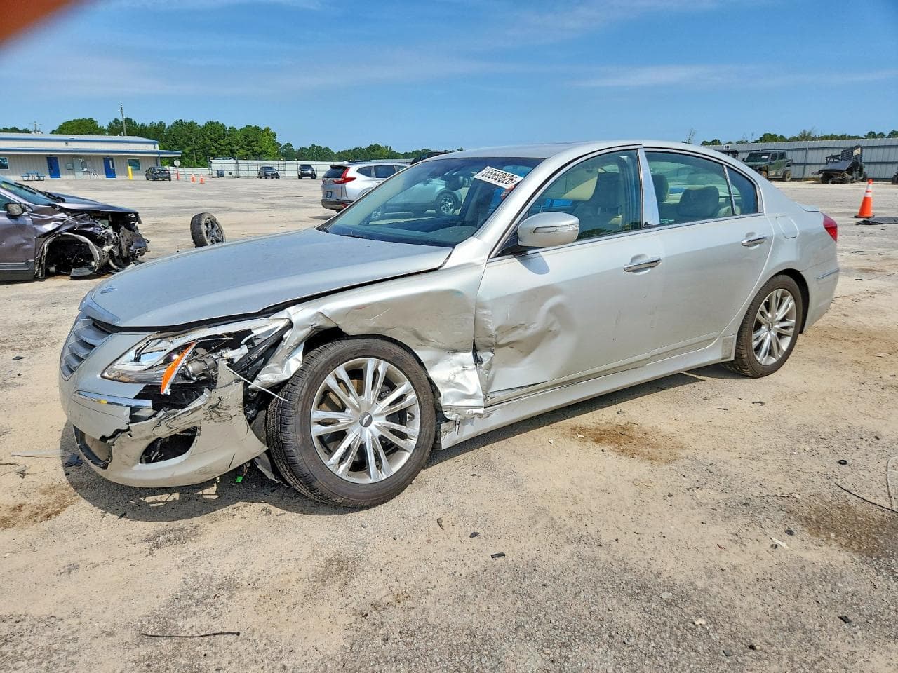 HYUNDAI GENESIS
