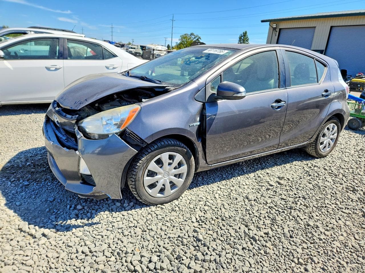 2014 TOYOTA PRIUS C ON
