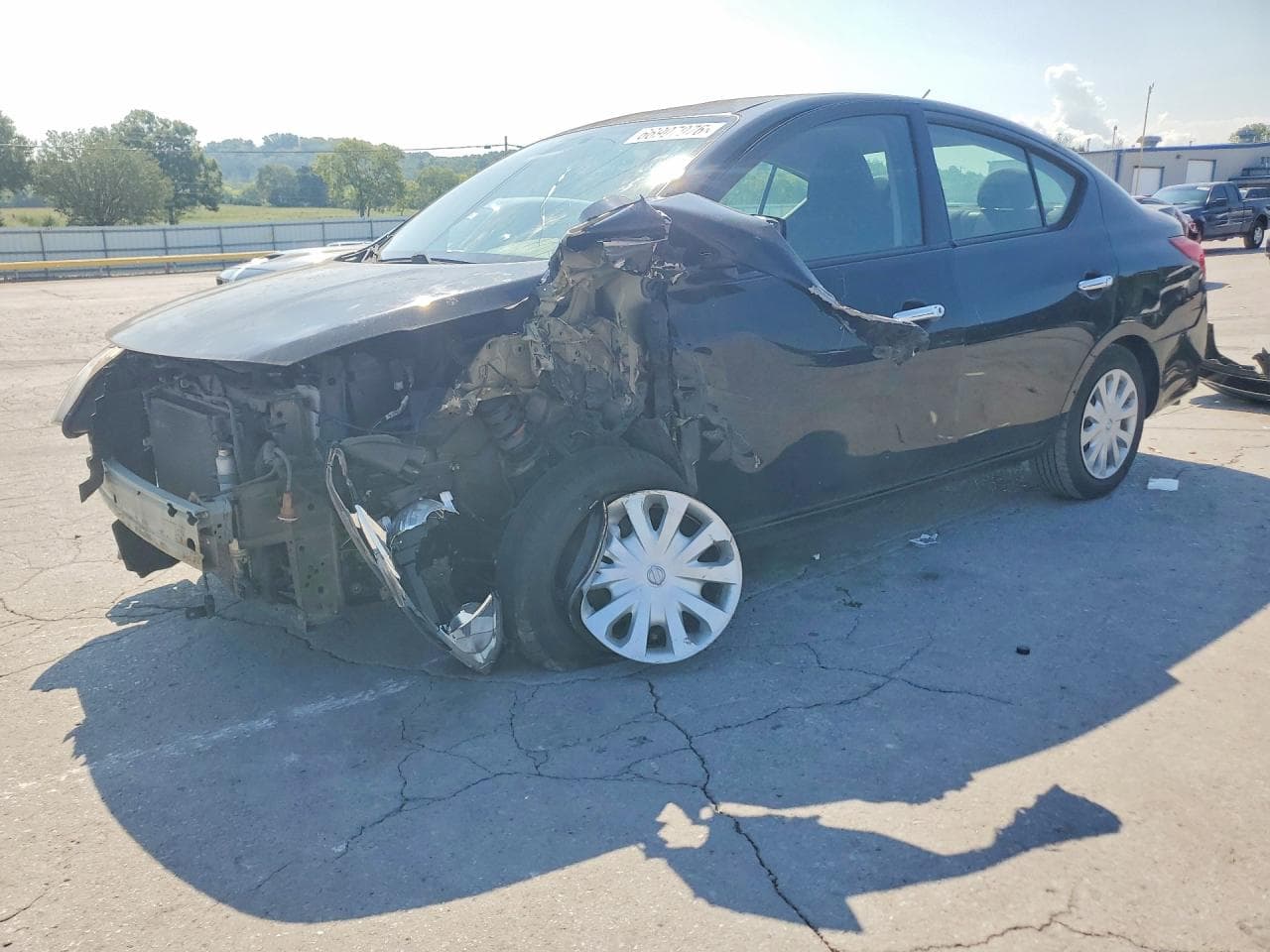 NISSAN VERSA