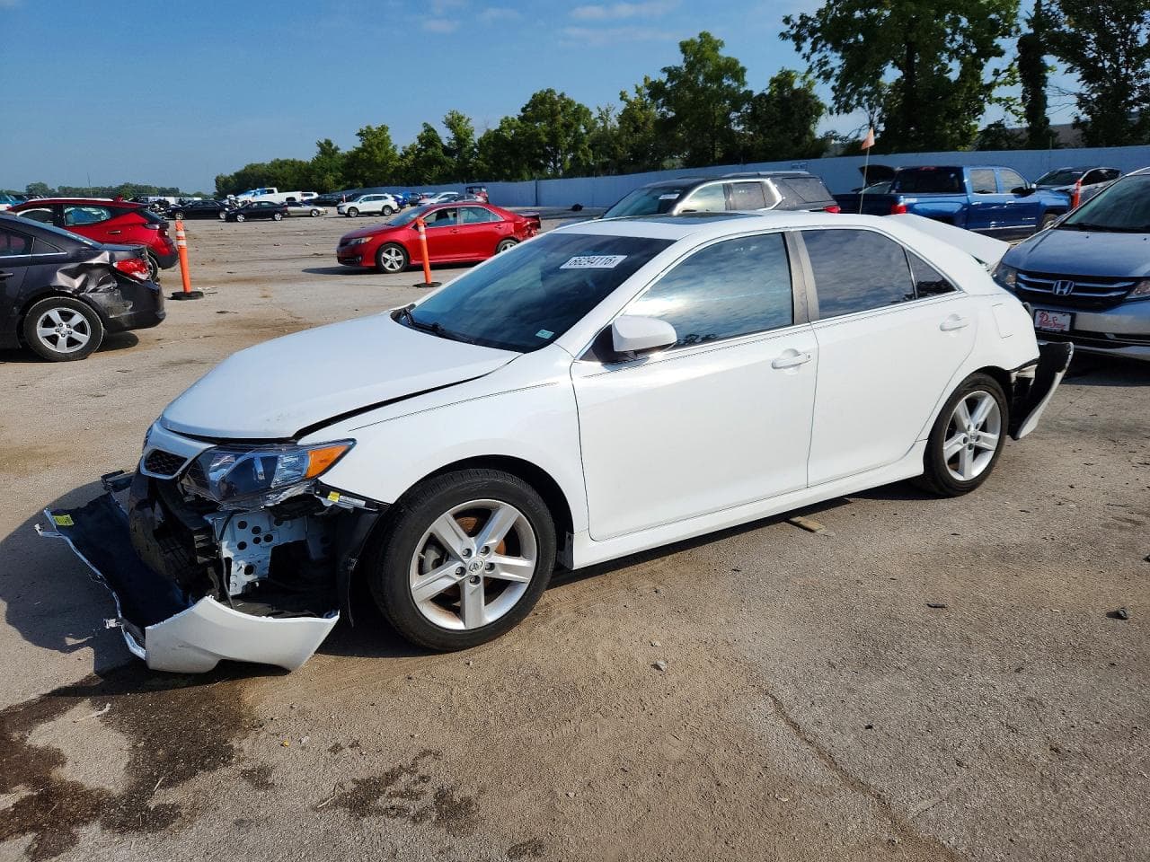 TOYOTA CAMRY