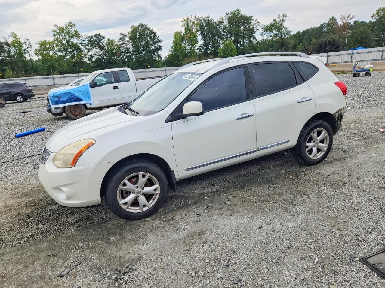 NISSAN ROGUE