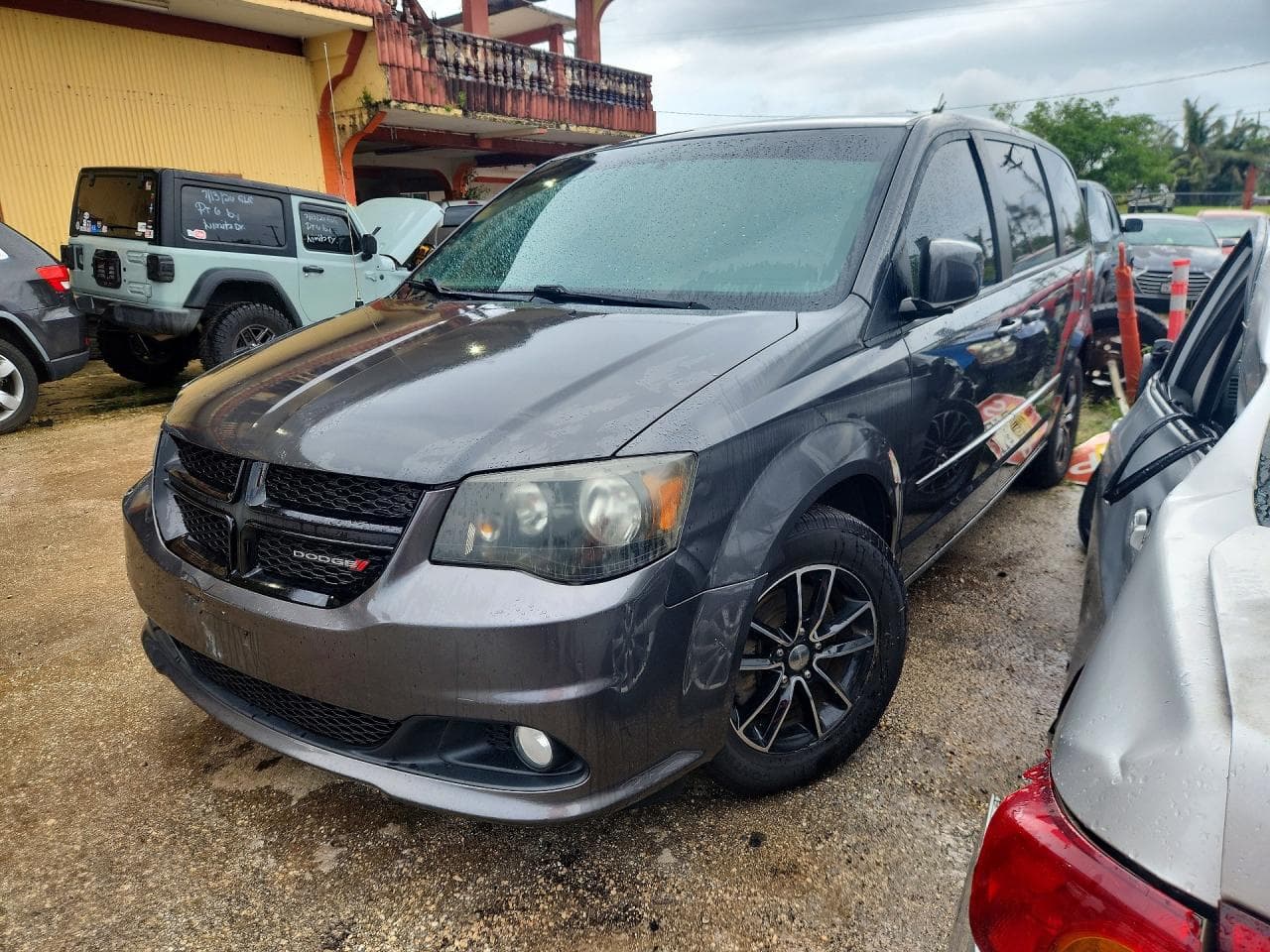 DODGE CARAVAN