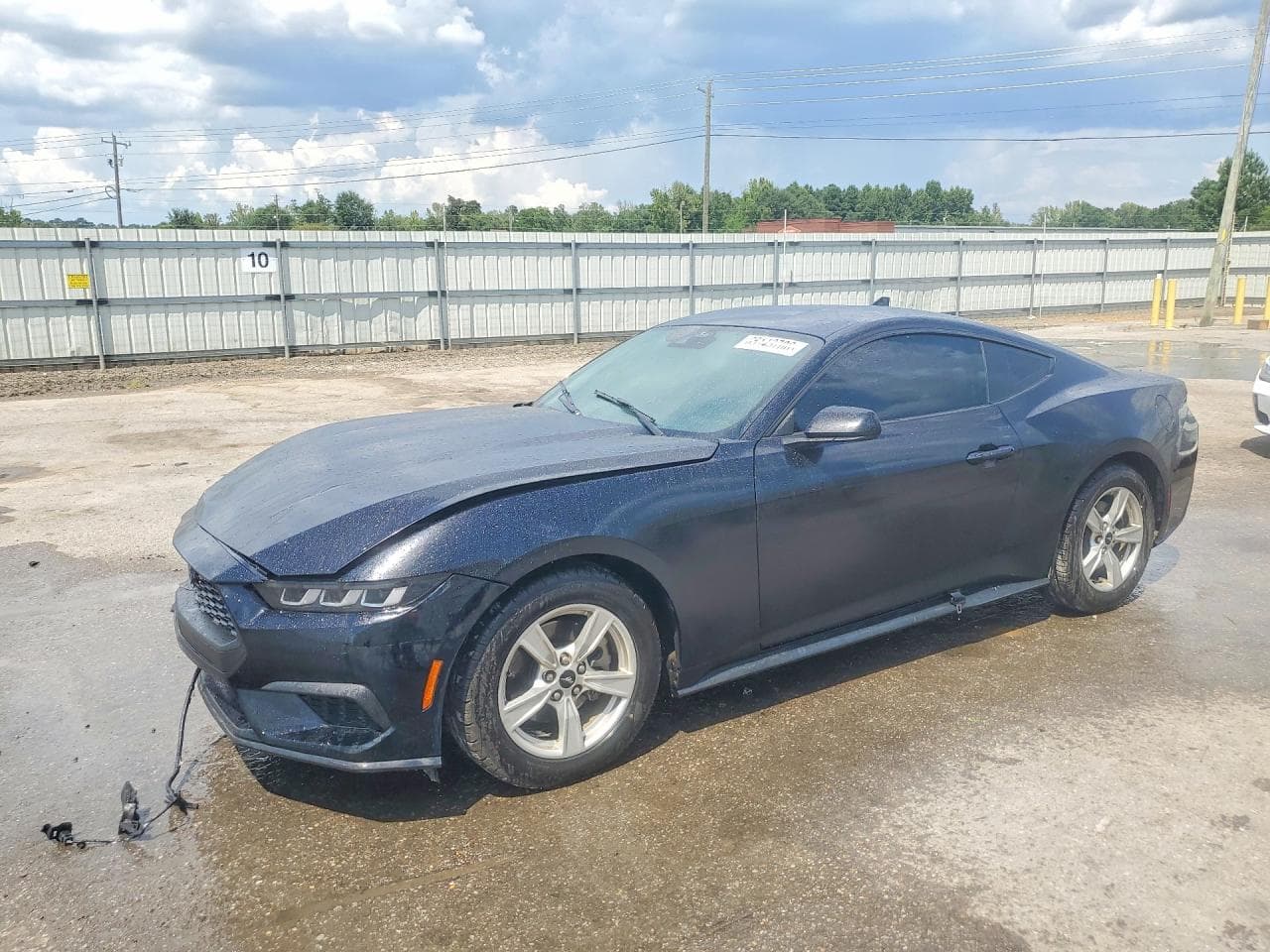 FORD MUSTANG