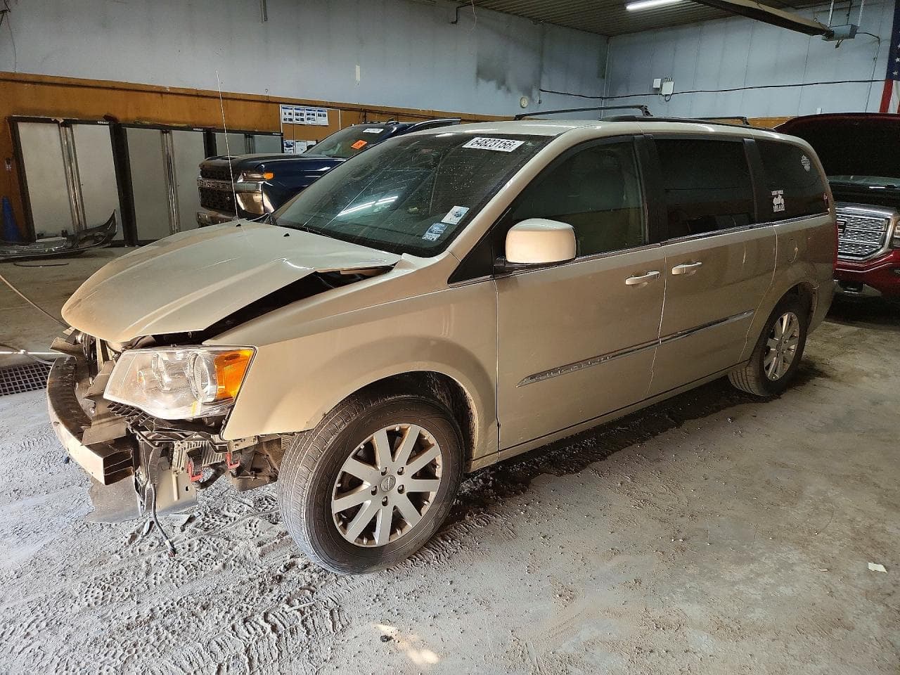 CHRYSLER MINIVAN