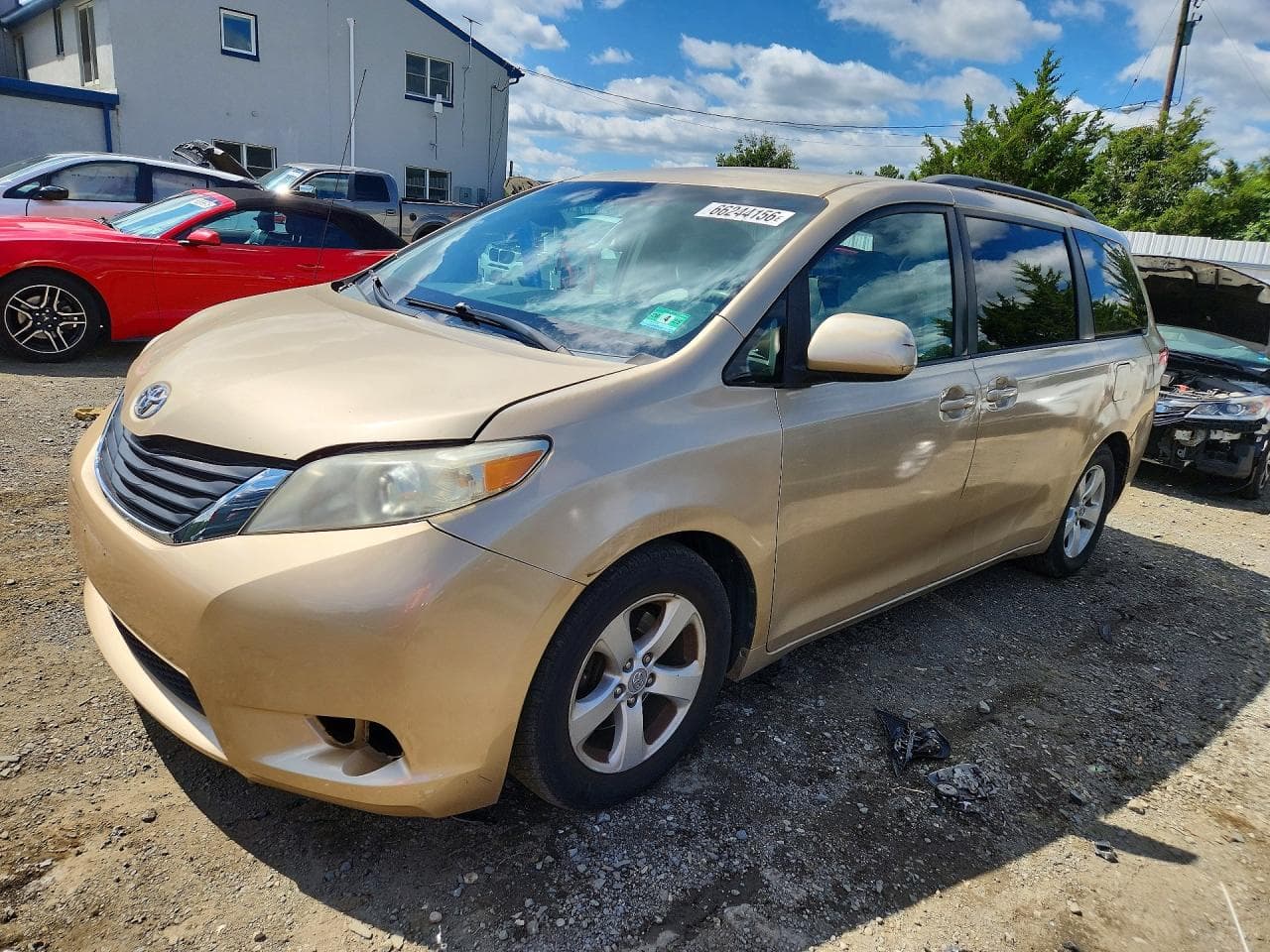 TOYOTA SIENNA