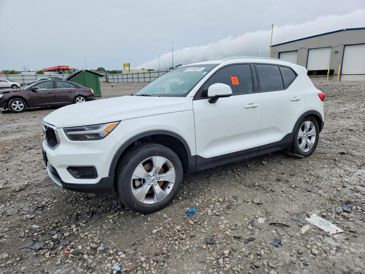 VOLVO XC40