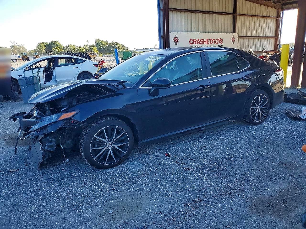 TOYOTA CAMRY