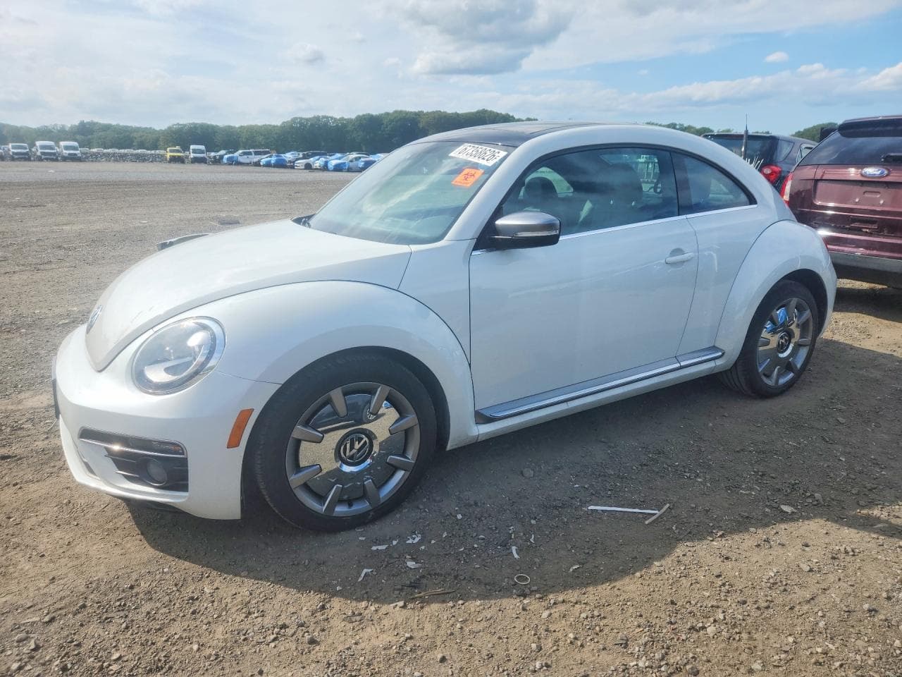 VOLKSWAGEN BEETLE