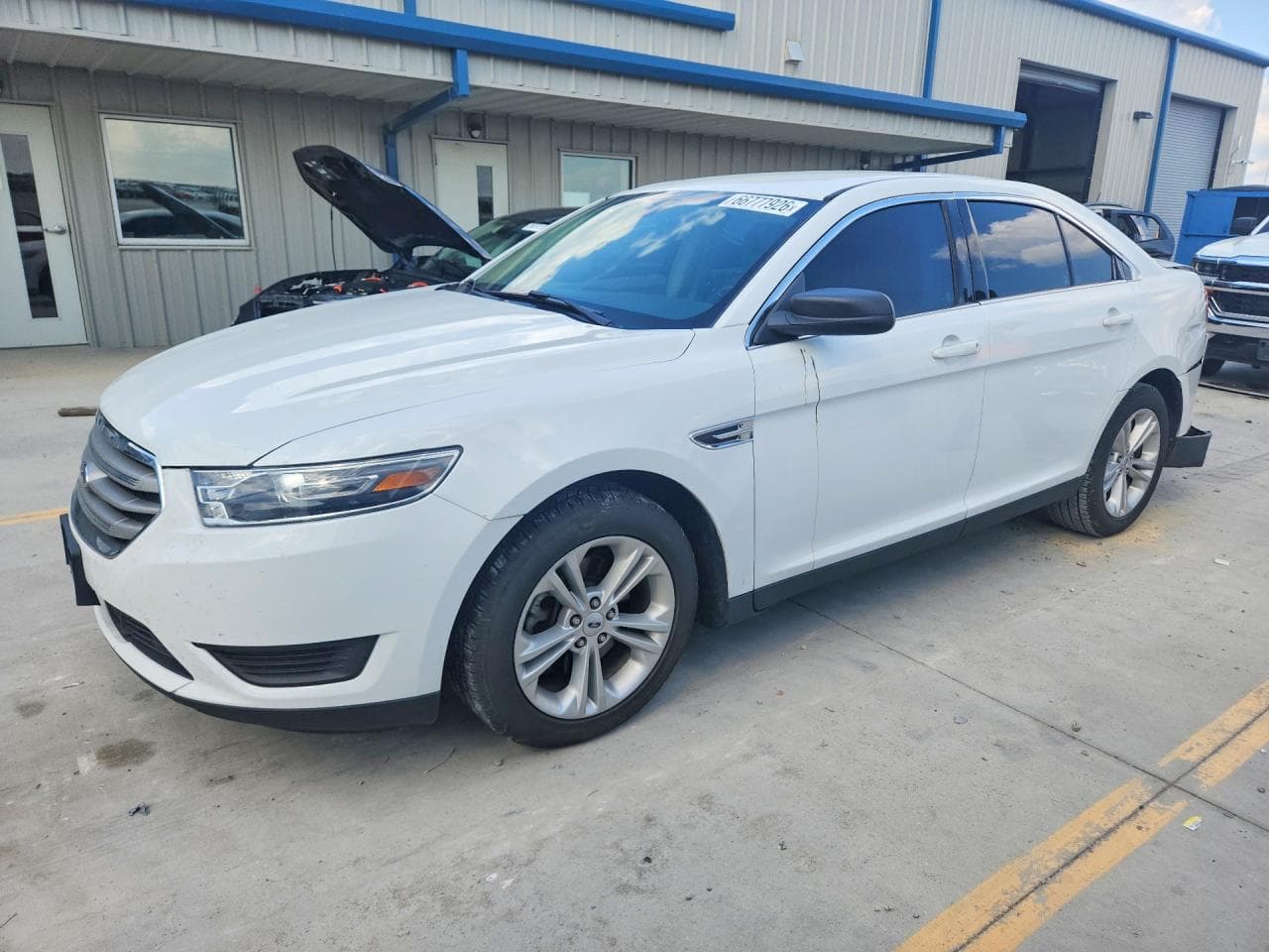 FORD TAURUS