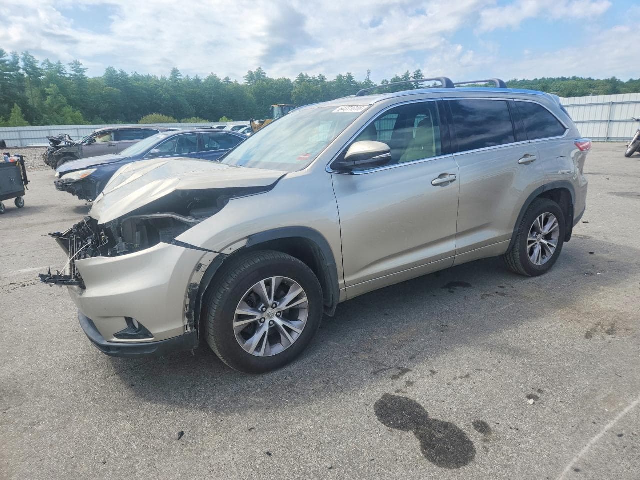 TOYOTA HIGHLANDER