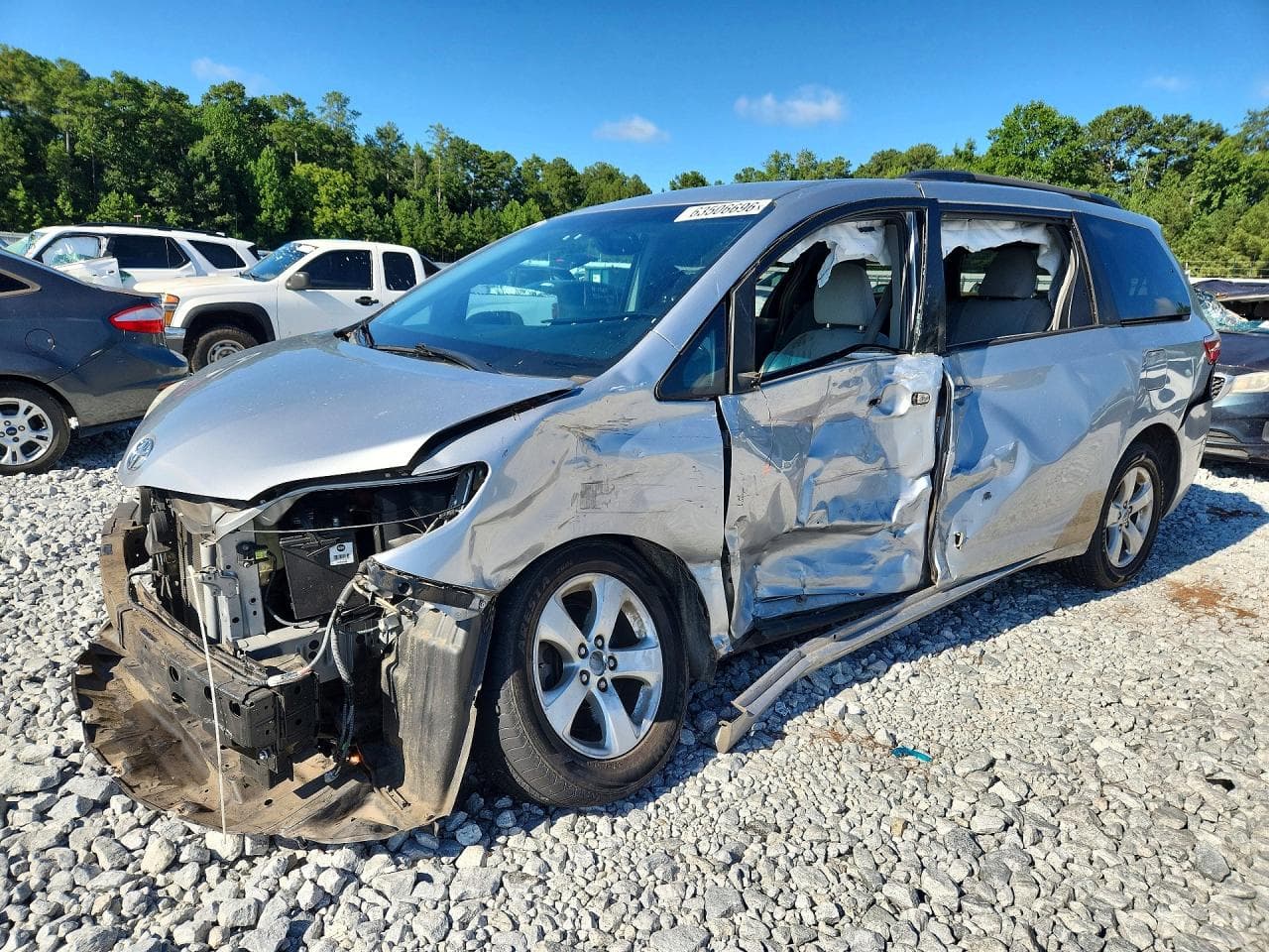 TOYOTA SIENNA