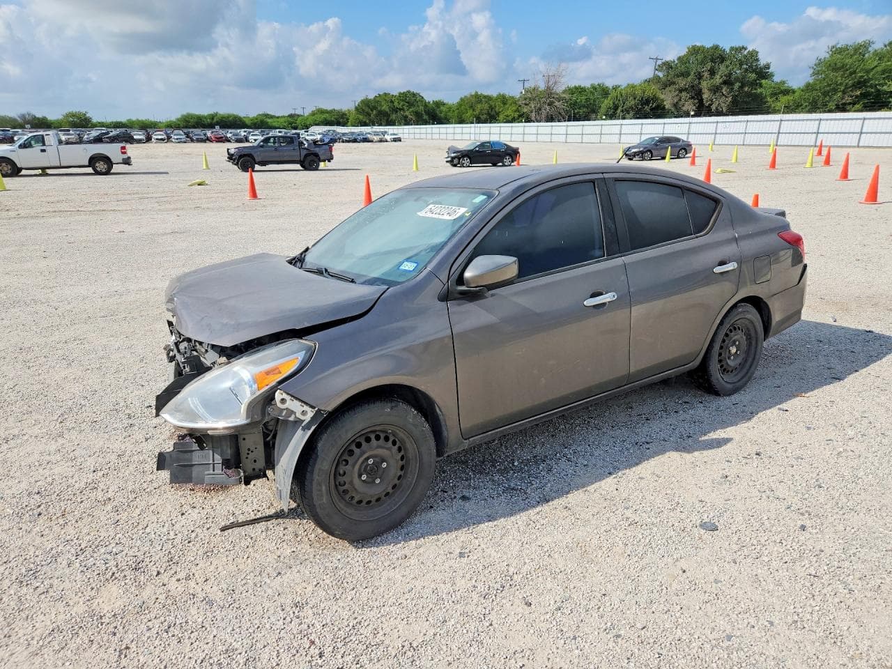 NISSAN VERSA