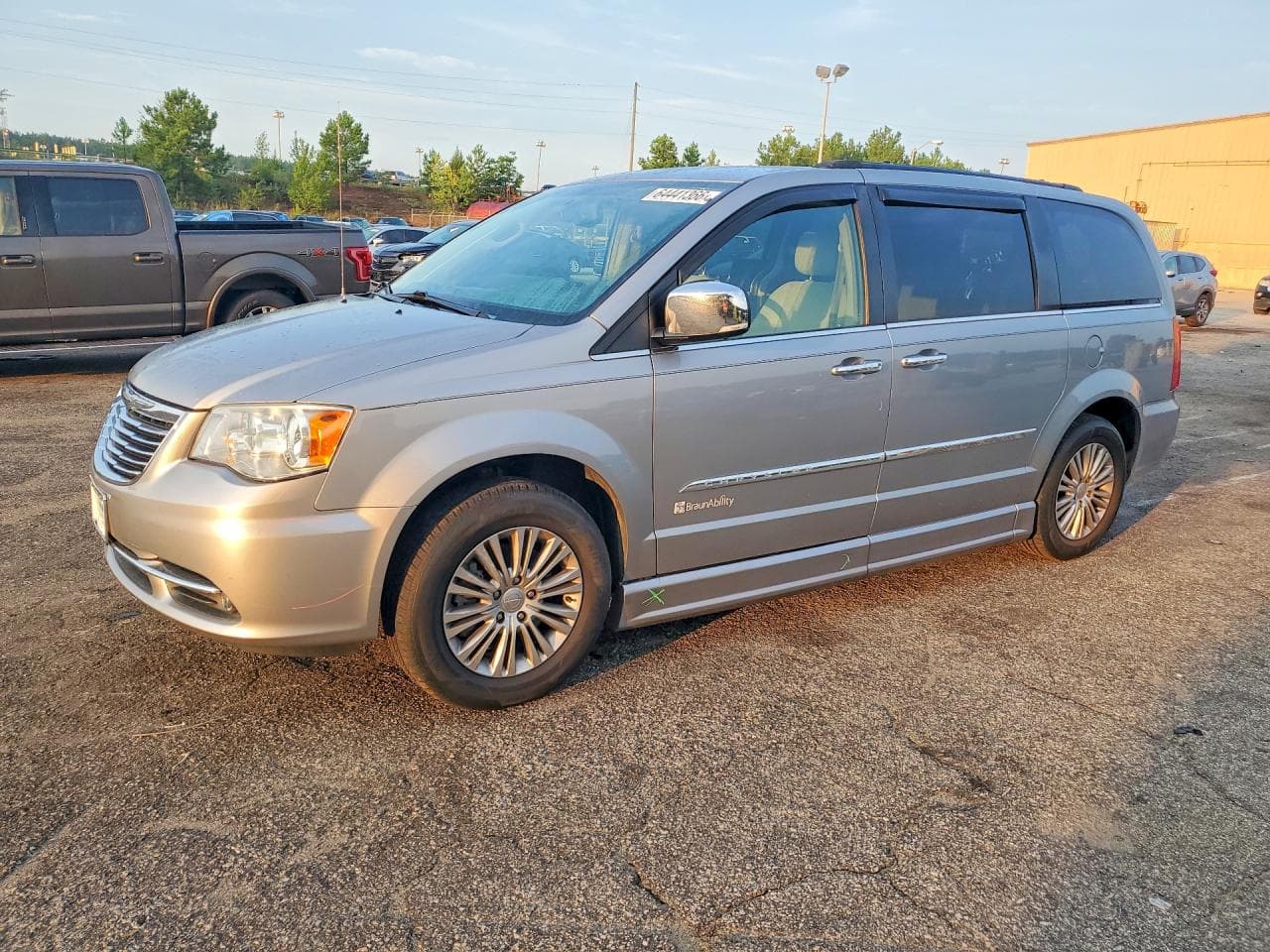 CHRYSLER MINIVAN
