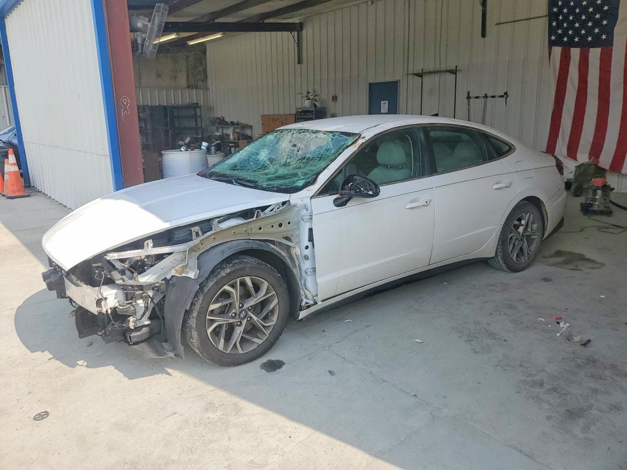 HYUNDAI SONATA