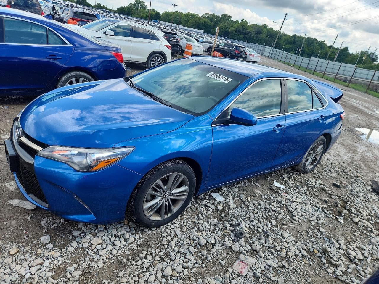 TOYOTA CAMRY