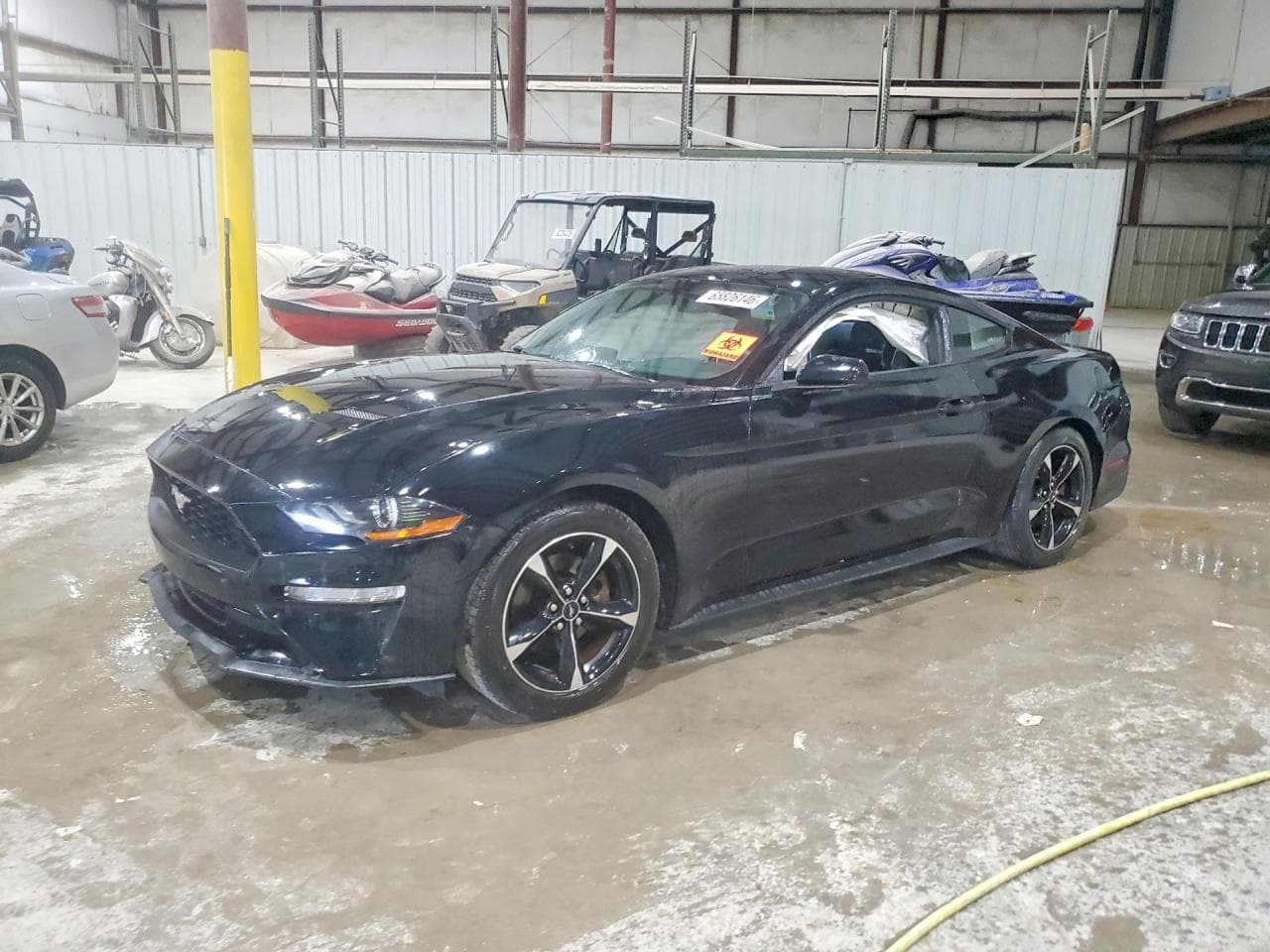 FORD MUSTANG