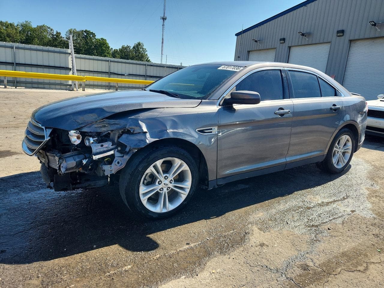 FORD TAURUS