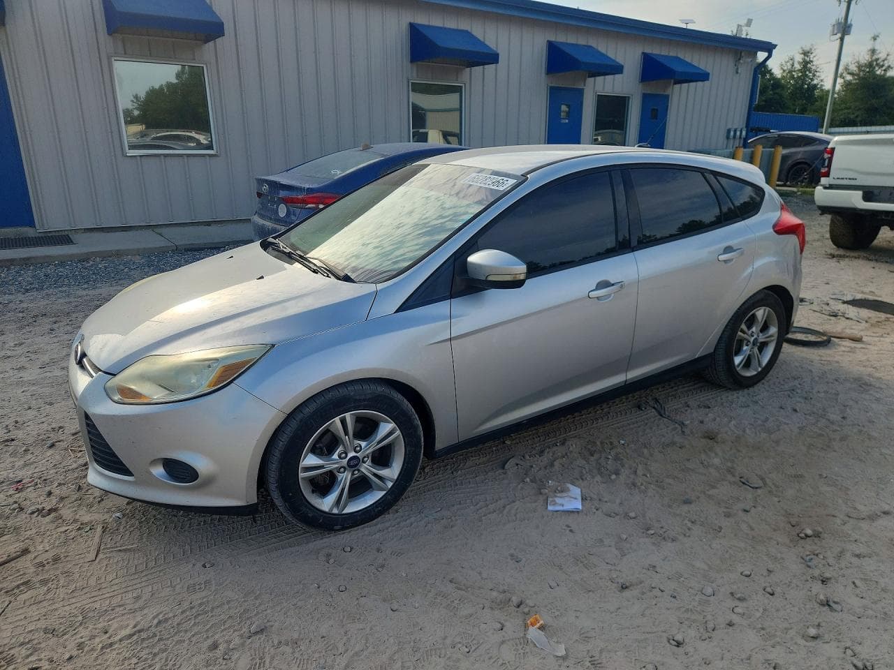 FORD FOCUS