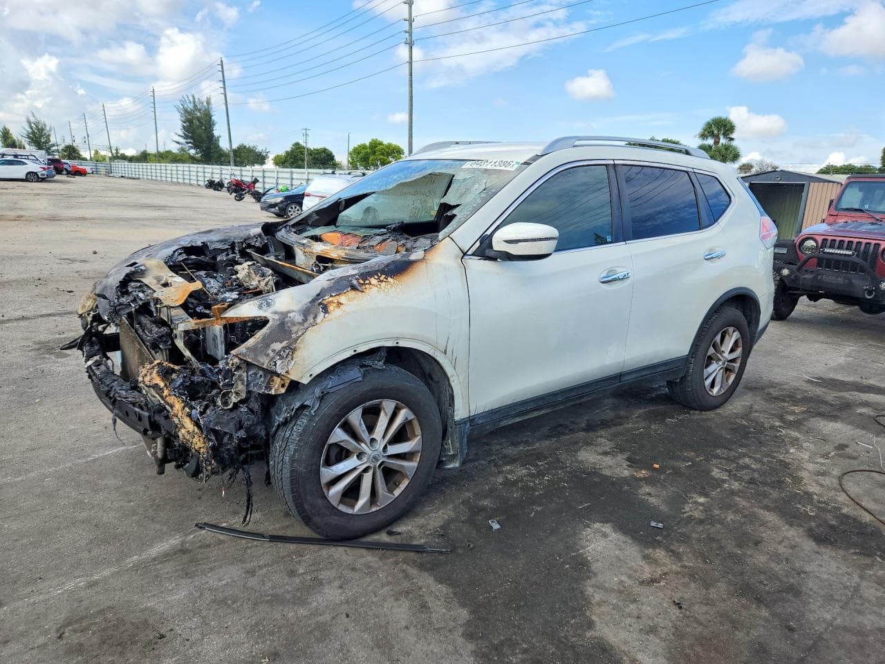 2016 NISSAN ROGUE