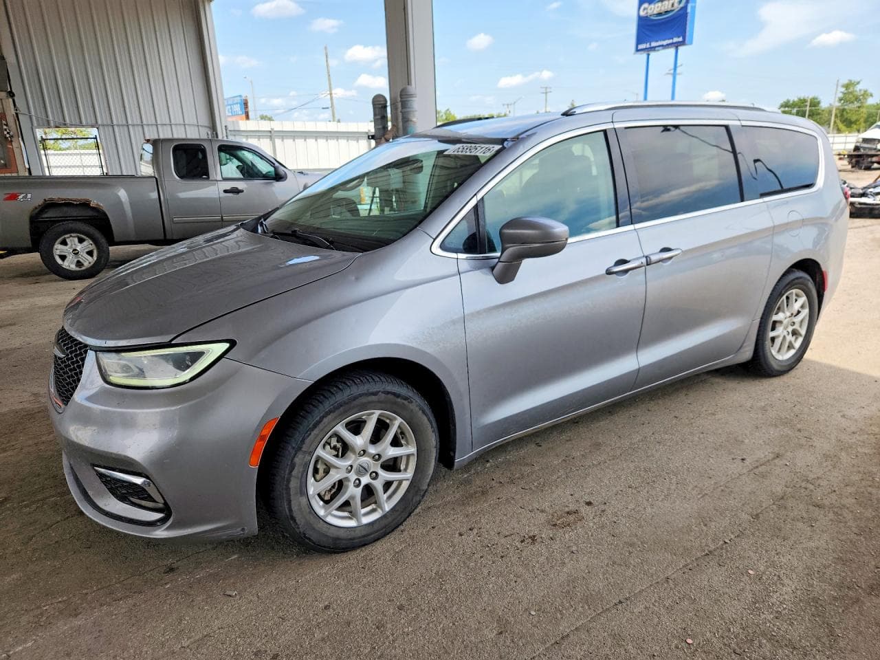 CHRYSLER PACIFICA