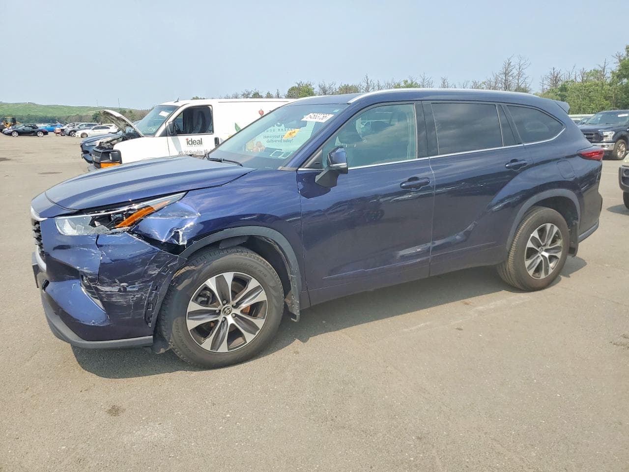 TOYOTA HIGHLANDER