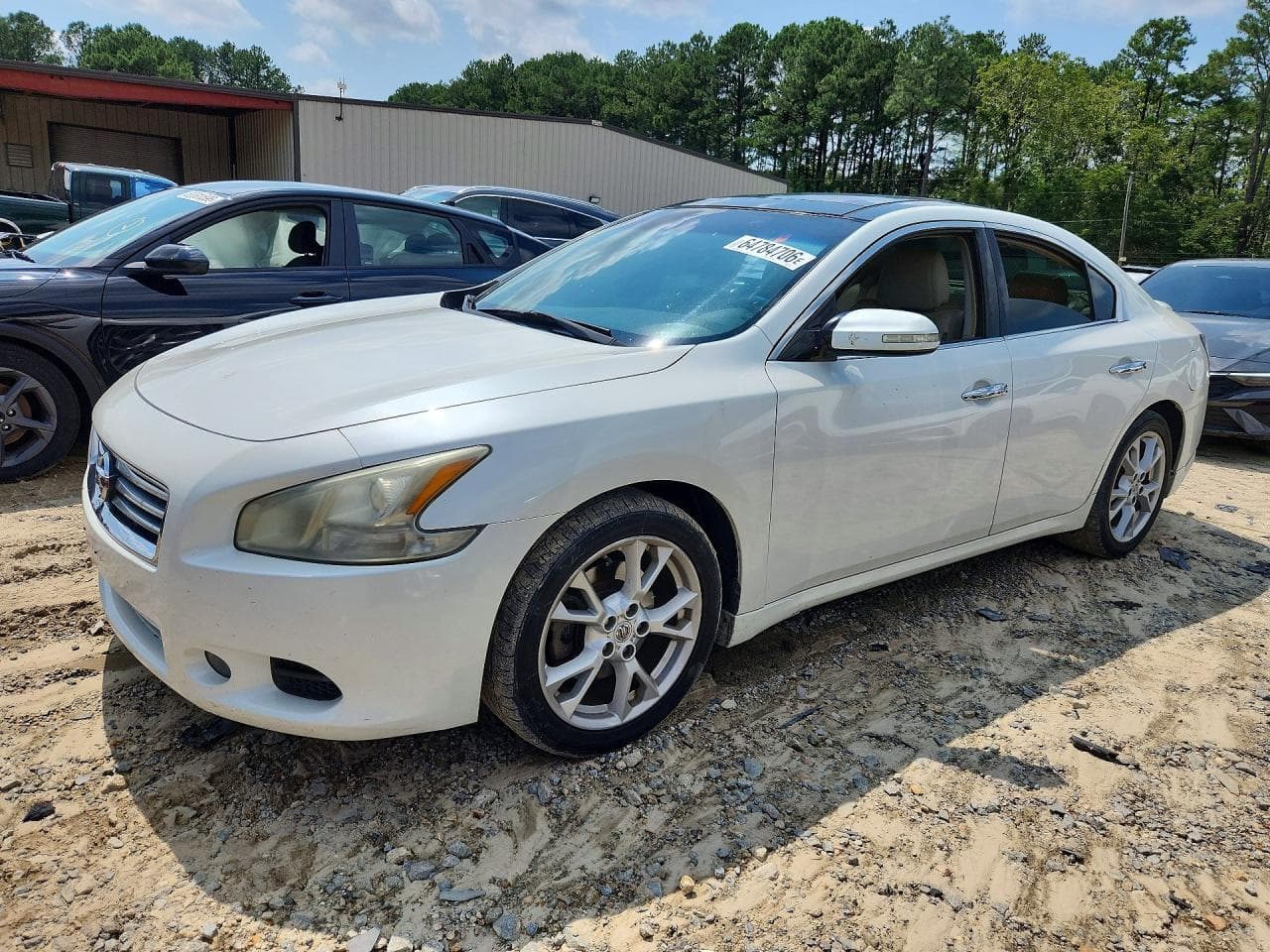 NISSAN MAXIMA