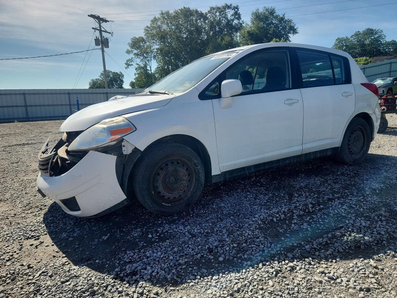 NISSAN VERSA