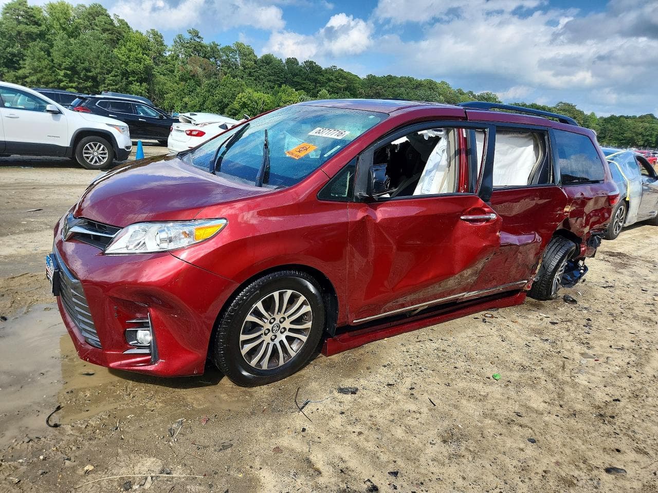 TOYOTA SIENNA
