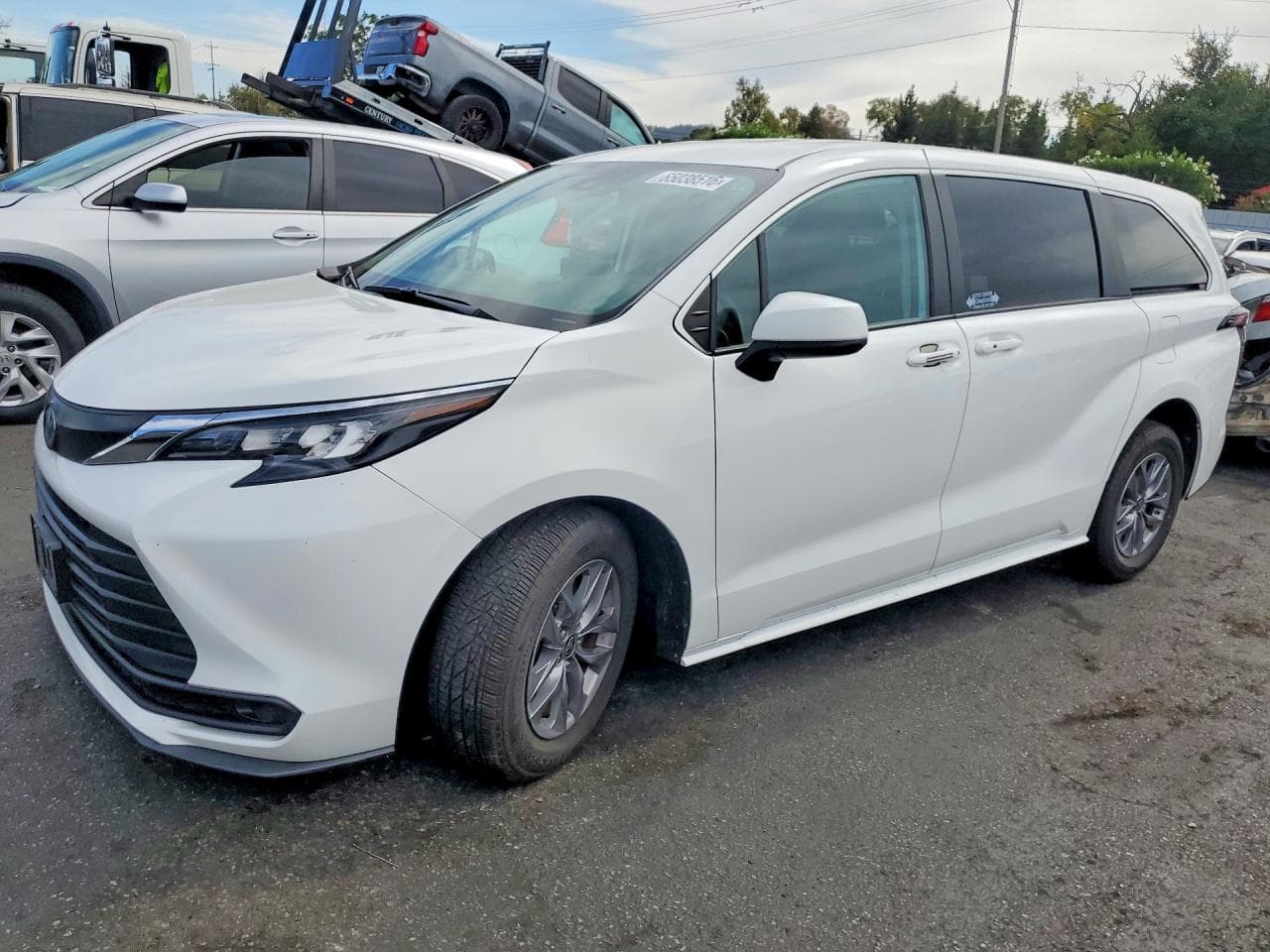 TOYOTA SIENNA