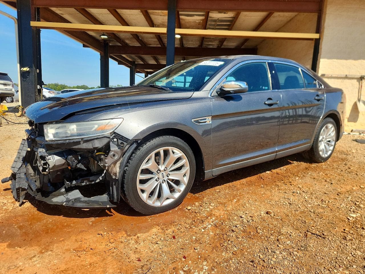 FORD TAURUS