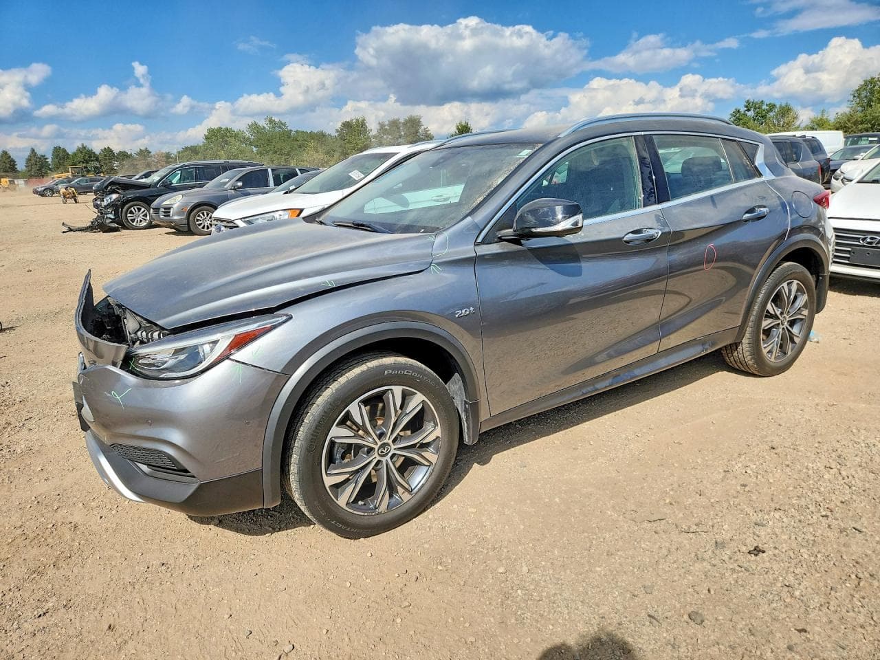 INFINITI QX30