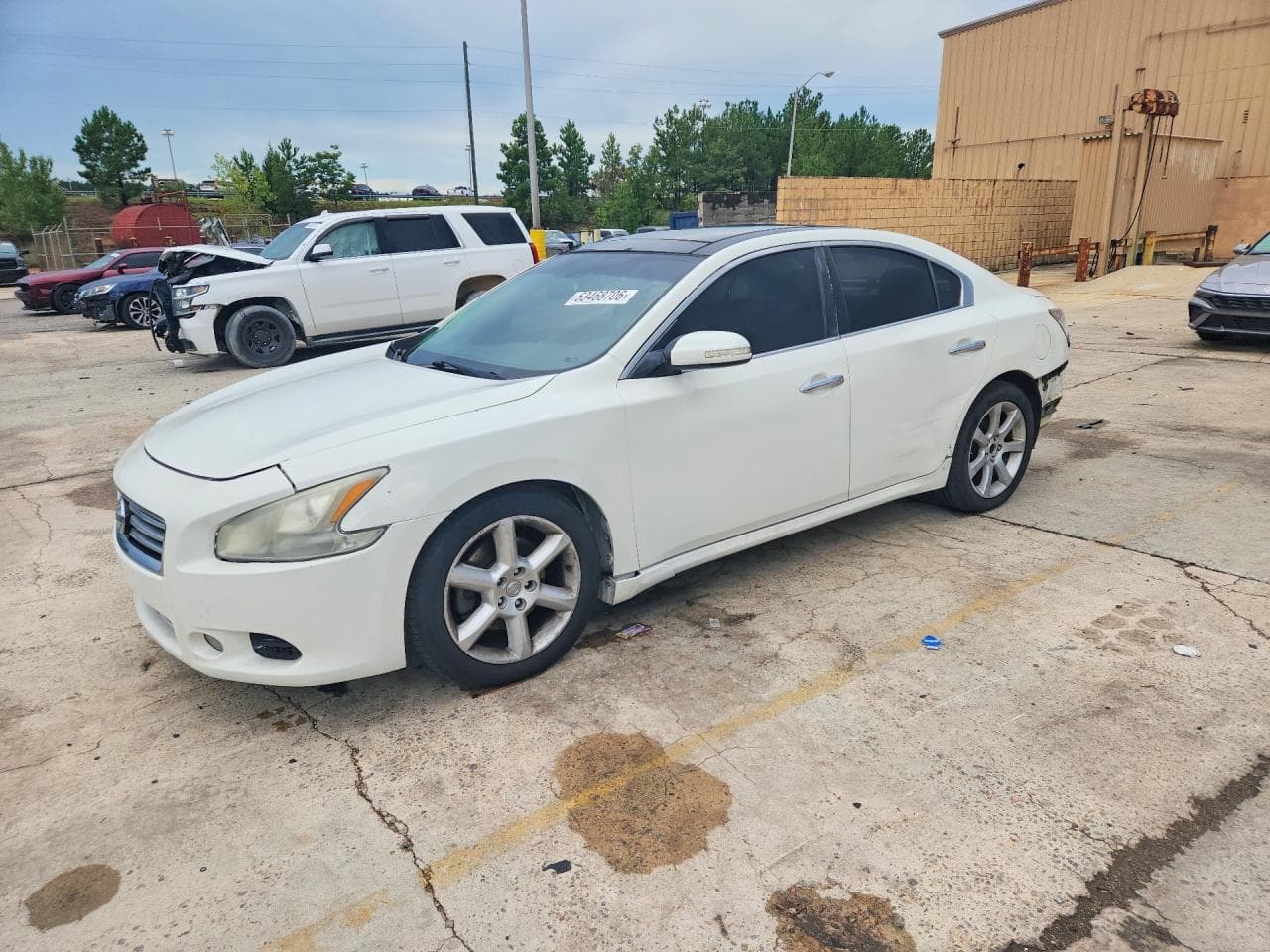 NISSAN MAXIMA