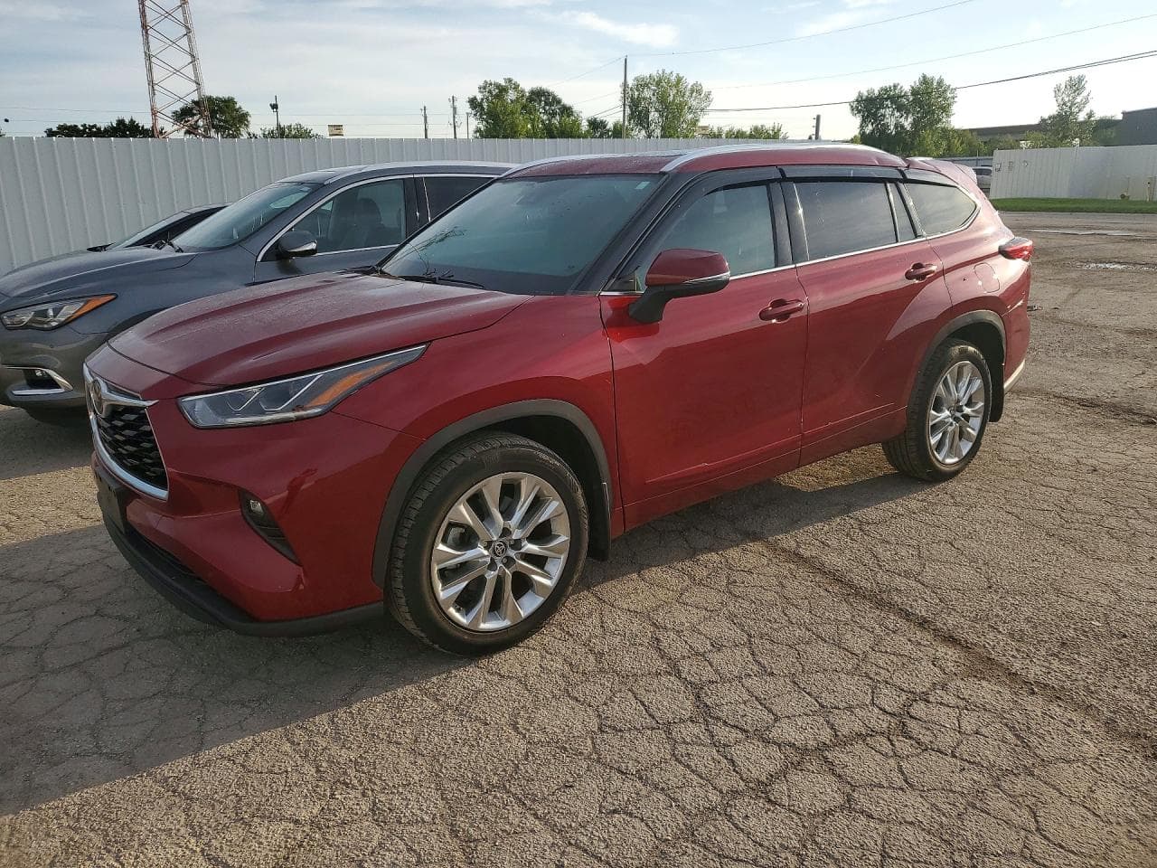 TOYOTA HIGHLANDER