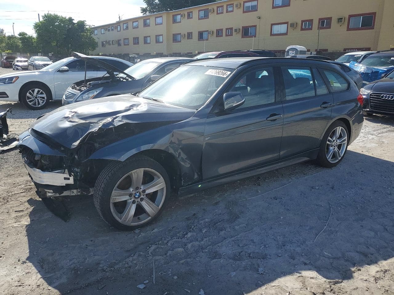 2017 BMW 330