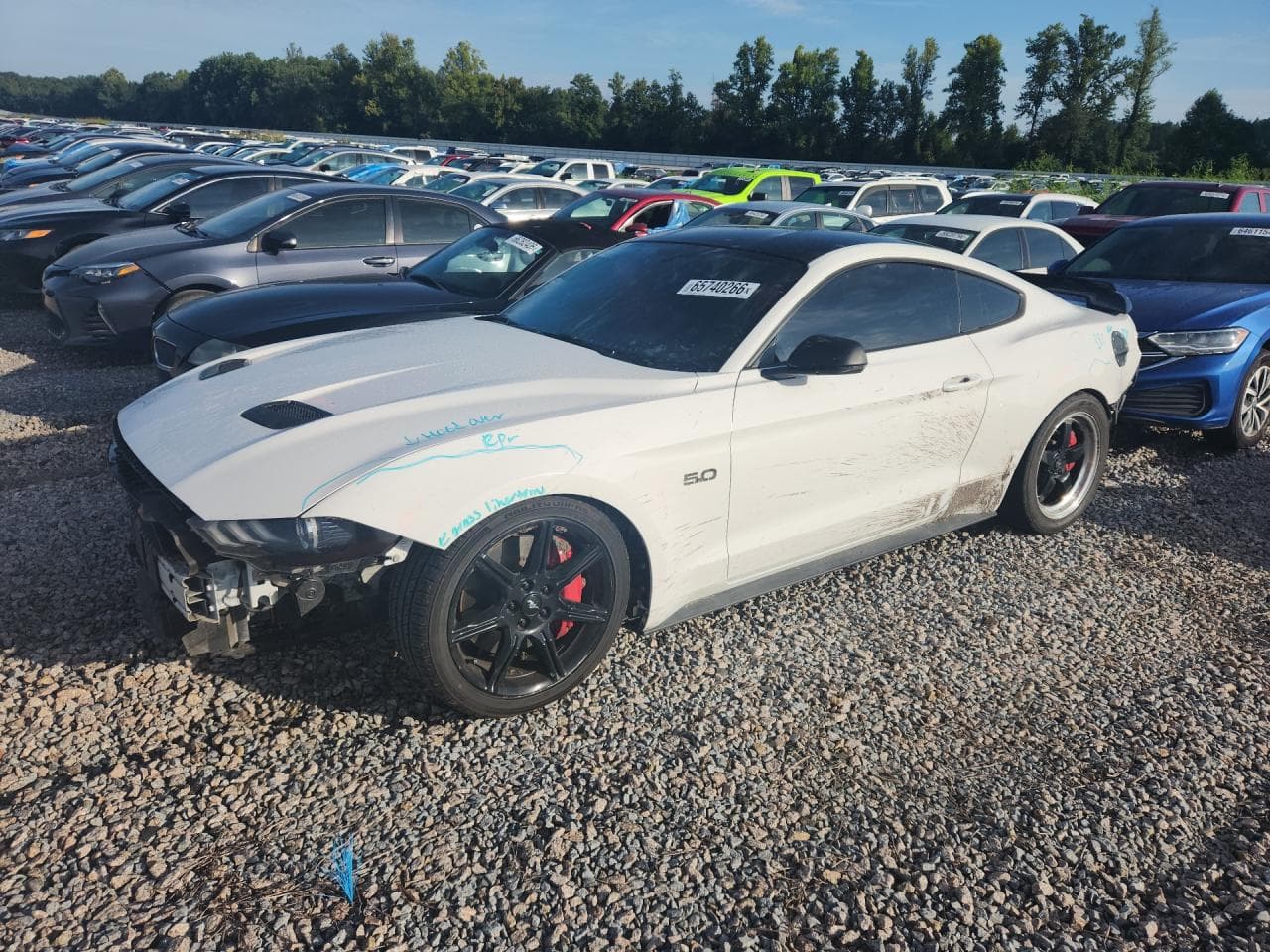 FORD MUSTANG