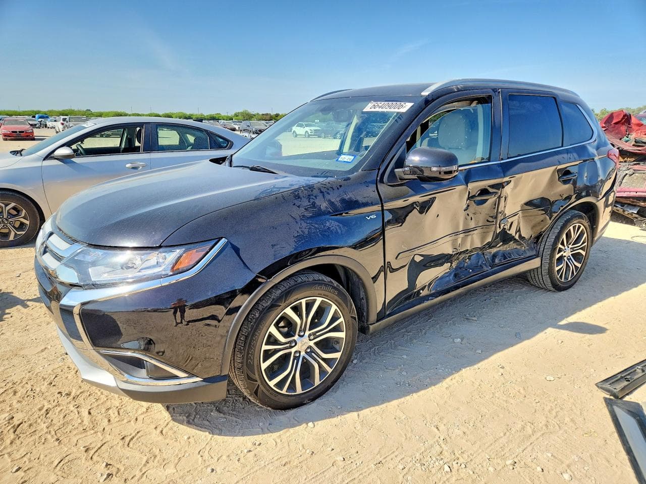 MITSUBISHI OUTLANDER