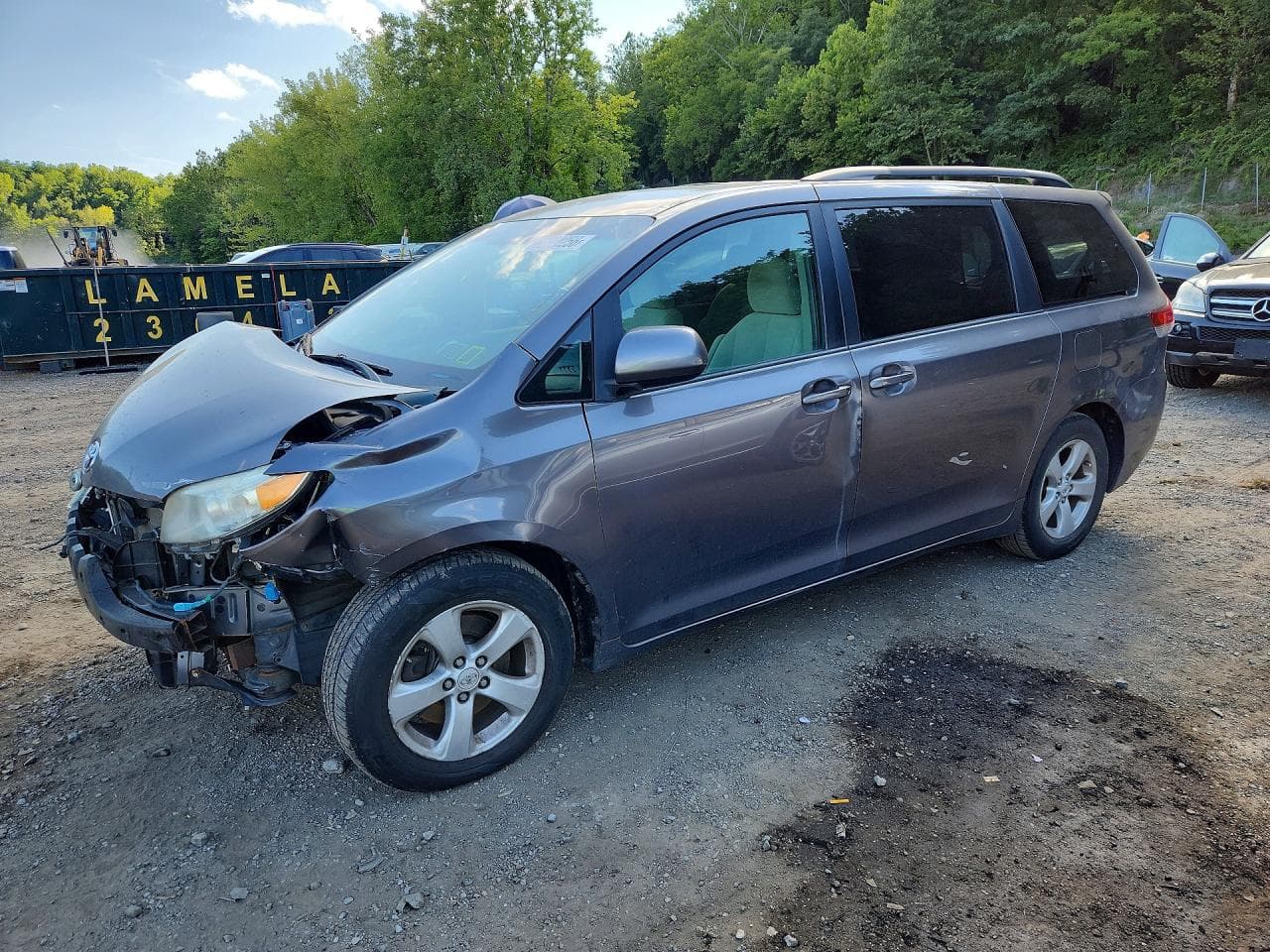 TOYOTA SIENNA
