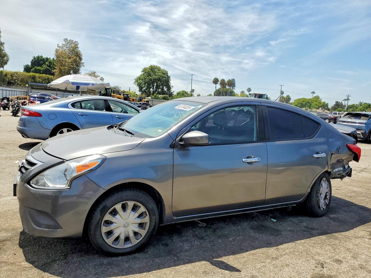 NISSAN VERSA