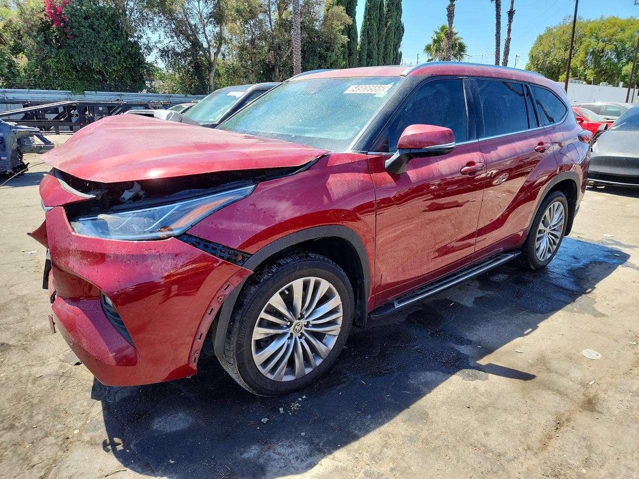 TOYOTA HIGHLANDER
